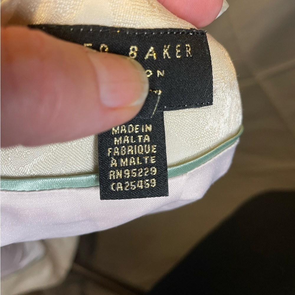 NWOT Ted Baker Cream and Pink Skirt - Picture 12 of 12